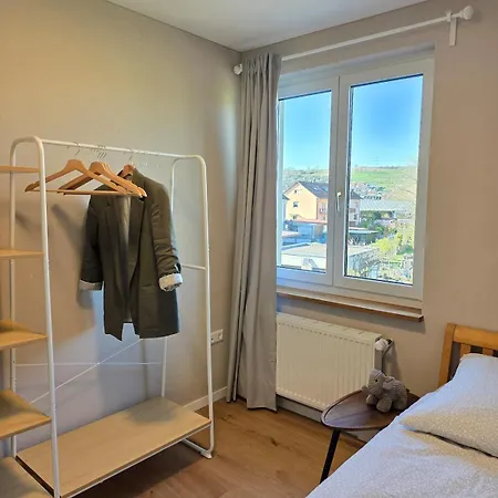 Apartment Mit Balkon In *
