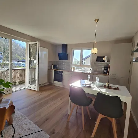 Διαμέρισμα Charmante Mit 3 Schlafzimmer Und Balkon In *