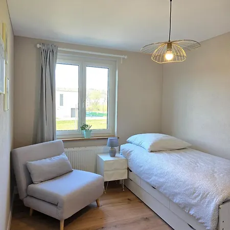 Charmante Mit 3 Schlafzimmer Und Balkon In Lejlighed *