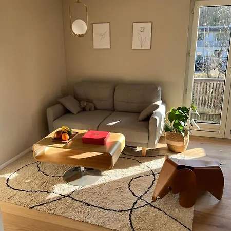 아파트 Charmante Mit 3 Schlafzimmer Und Balkon In 로라흐